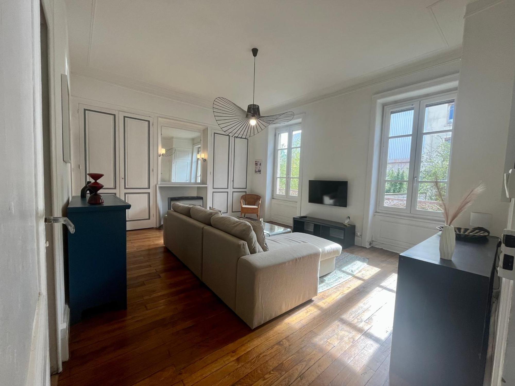 Suite Lavany Lyon Exteriör bild